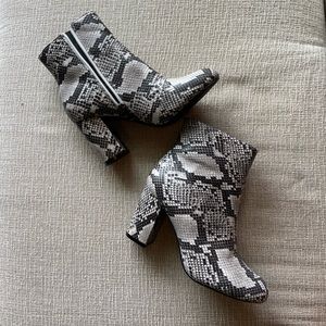 Snakeskin Ankle Zip Up Booties